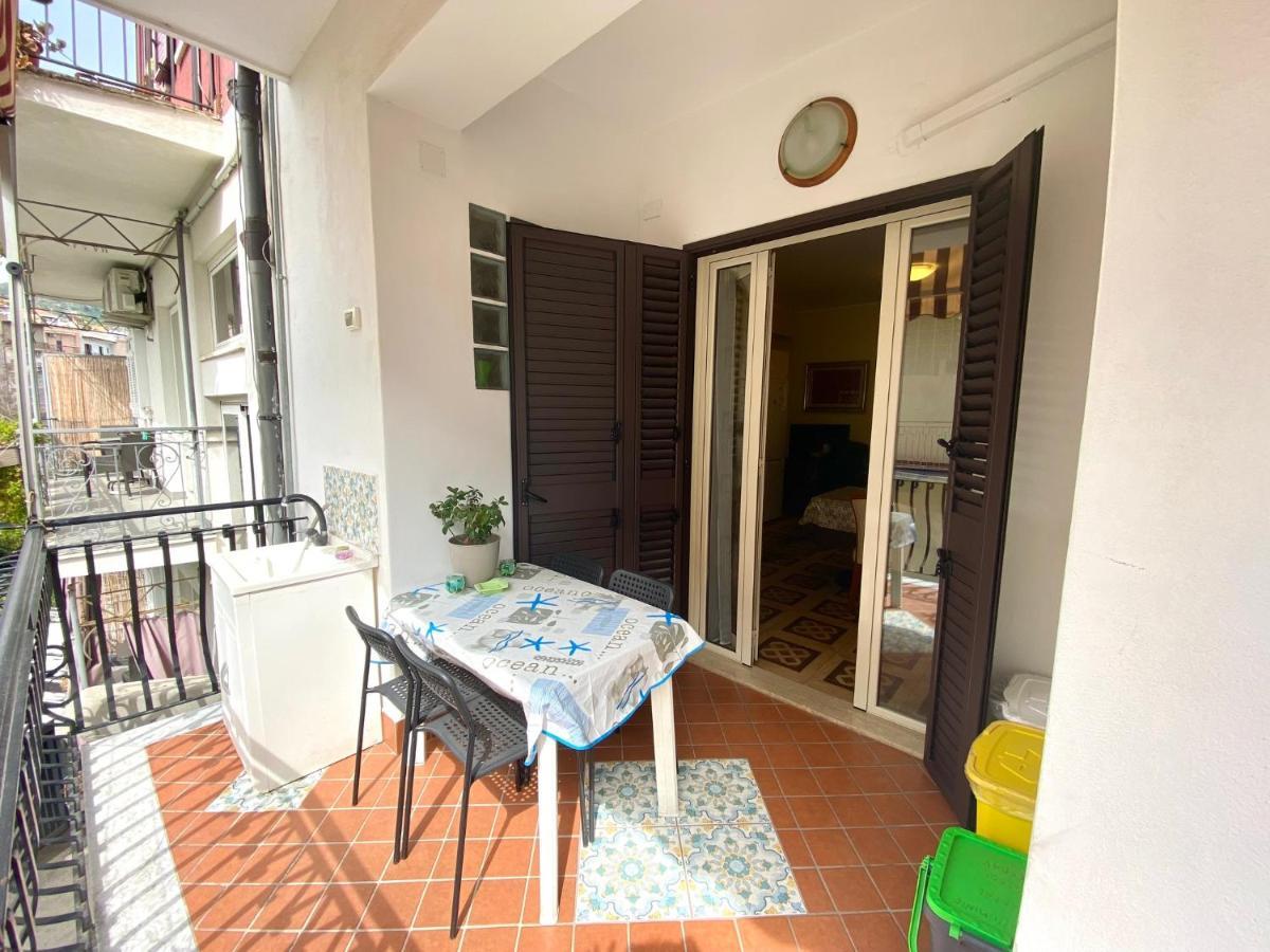 Casa Vacanze Rosy Giardini Naxos Exterior foto
